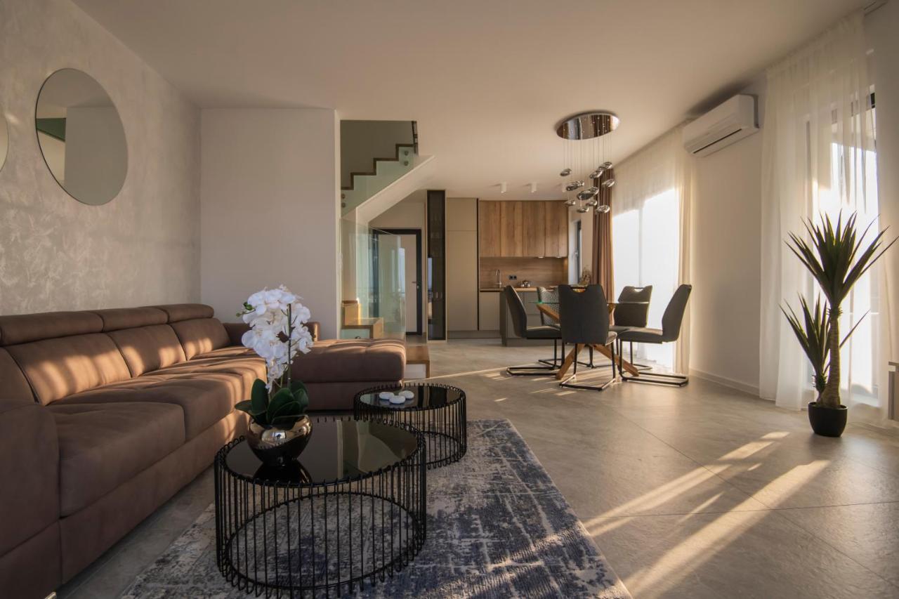 Villa Magna Luxury Apartments Murter Esterno foto